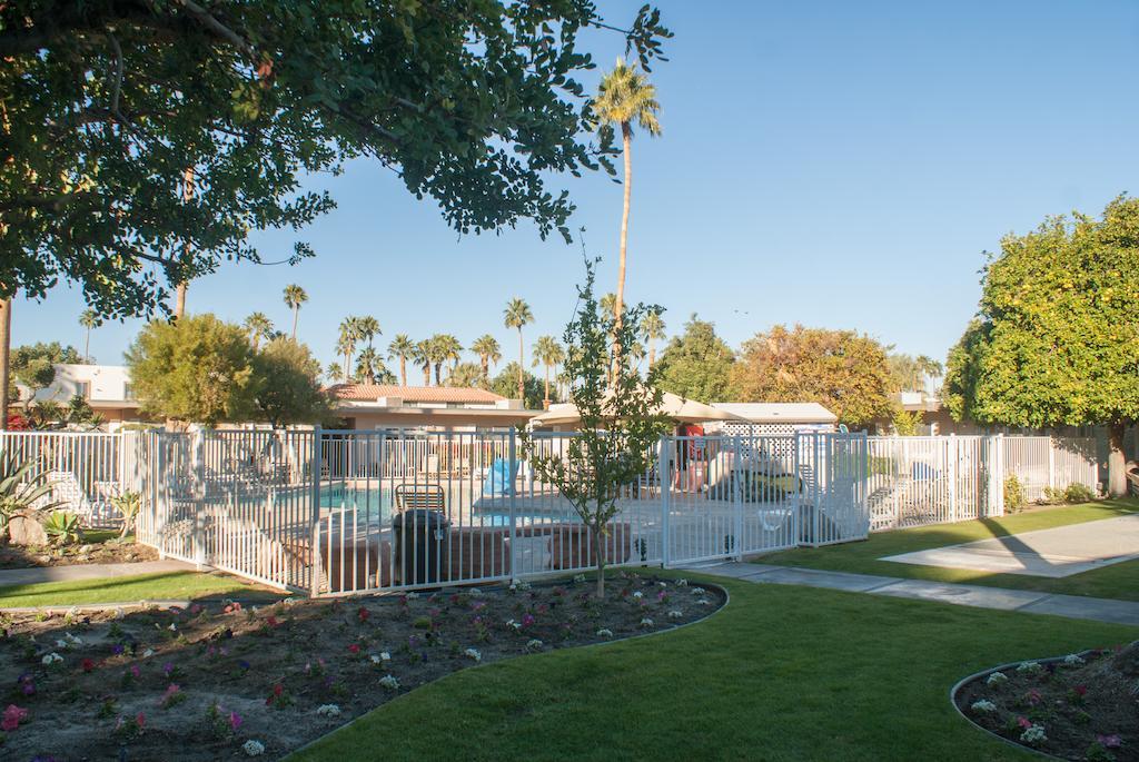 Tuscany Manor Palm Springs Buitenkant foto